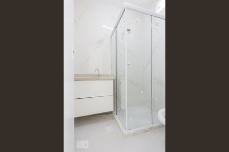 Apartamento à venda com 80m², 3 quartos e 1 vaga Apartamento à venda com 80m², 3 quartos e 1 vagaBanheiro da Suíte