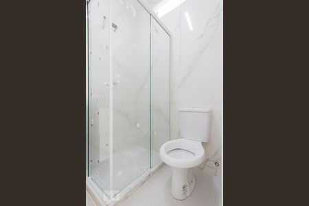 Apartamento à venda com 80m², 3 quartos e 1 vaga Apartamento à venda com 80m², 3 quartos e 1 vagaBanheiro da Suíte