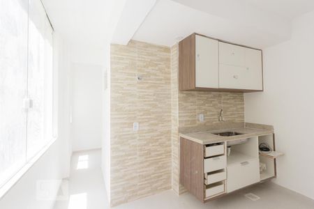 Apartamento à venda com 80m², 3 quartos e 1 vaga Apartamento à venda com 80m², 3 quartos e 1 vagaCozinha e Área de Serviço