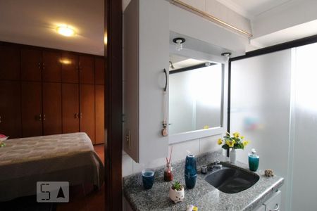 Apartamento à venda com 144m², 3 quartos e 2 vagasBanheiro suíte 1