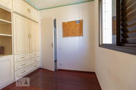 Apartamento à venda com 98m², 3 quartos e 2 vagasQuarto 2