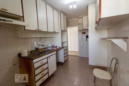 Apartamento à venda com 98m², 3 quartos e 2 vagasCozinha