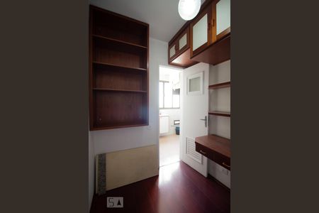 Apartamento à venda com 98m², 3 quartos e 2 vagasQuarto de Serviço