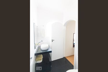 Casa à venda com 162m², 3 quartos e 2 vagas Casa à venda com 162m², 3 quartos e 2 vagasBanheiro da Suíte