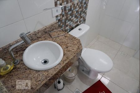 Apartamento à venda com 73m², 2 quartos e 1 vaga Apartamento à venda com 73m², 2 quartos e 1 vagaBanheiro Social