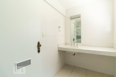 Apartamento à venda com 120m², 3 quartos e 1 vaga Apartamento à venda com 120m², 3 quartos e 1 vagaBanheiro