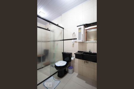 Casa à venda com 300m², 5 quartos e 2 vagas Casa à venda com 300m², 5 quartos e 2 vagasBanheiro da Suíte 2
