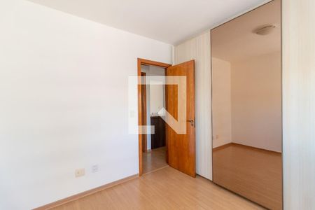 Apartamento à venda com 75m², 2 quartos e 1 vagaQuarto 2