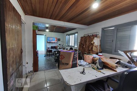 Casa à venda com 219m², 4 quartos e 3 vagas Casa à venda com 219m², 4 quartos e 3 vagasSala 3 Atelier de Costura