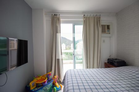 Apartamento à venda com 147m², 3 quartos e 2 vagas Apartamento à venda com 147m², 3 quartos e 2 vagasQuarto 1