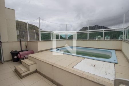 Apartamento à venda com 147m², 3 quartos e 2 vagas Apartamento à venda com 147m², 3 quartos e 2 vagasPiscina