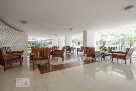 Apartamento à venda com 97m², 2 quartos e 1 vaga Apartamento à venda com 97m², 2 quartos e 1 vagaÁrea comum