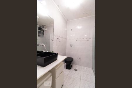 Apartamento à venda com 97m², 2 quartos e 1 vaga Apartamento à venda com 97m², 2 quartos e 1 vagaBanheiro do quarto 2