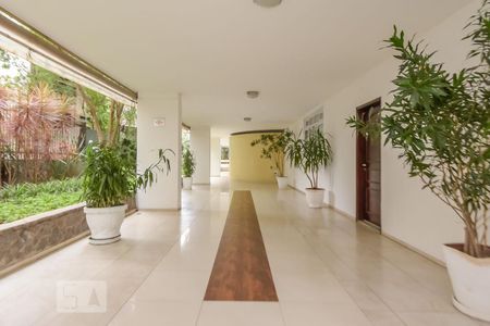 Apartamento à venda com 97m², 2 quartos e 1 vaga Apartamento à venda com 97m², 2 quartos e 1 vagaÁrea comum