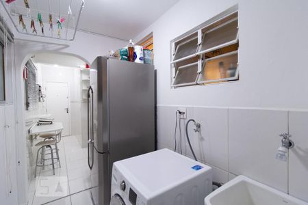 Apartamento à venda com 97m², 2 quartos e 1 vaga Apartamento à venda com 97m², 2 quartos e 1 vagaÁrea de serviço