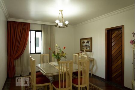 Apartamento à venda com 275m², 4 quartos e 4 vagas Apartamento à venda com 275m², 4 quartos e 4 vagasSala de Jantar