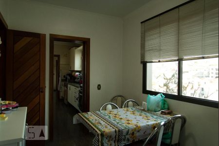 Apartamento à venda com 275m², 4 quartos e 4 vagas Apartamento à venda com 275m², 4 quartos e 4 vagasCopa