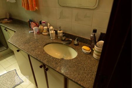 Apartamento à venda com 275m², 4 quartos e 4 vagas Apartamento à venda com 275m², 4 quartos e 4 vagasPia