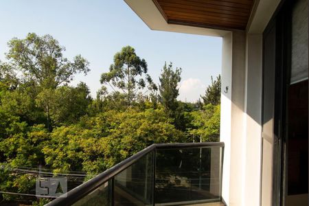 Apartamento à venda com 275m², 4 quartos e 4 vagas Apartamento à venda com 275m², 4 quartos e 4 vagasSacada