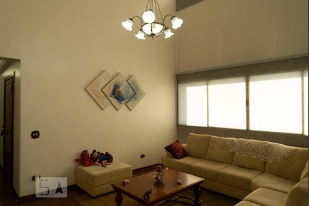 Apartamento à venda com 275m², 4 quartos e 4 vagas Apartamento à venda com 275m², 4 quartos e 4 vagasSala de Estar