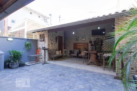 Casa à venda com 250m², 3 quartos e 3 vagasPátio