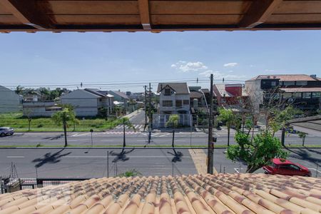 Casa à venda com 250m², 3 quartos e 3 vagasVista