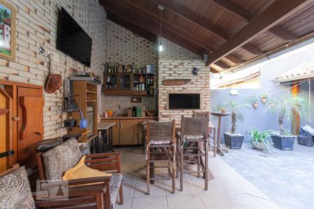 Casa à venda com 250m², 3 quartos e 3 vagasChurrasqueira