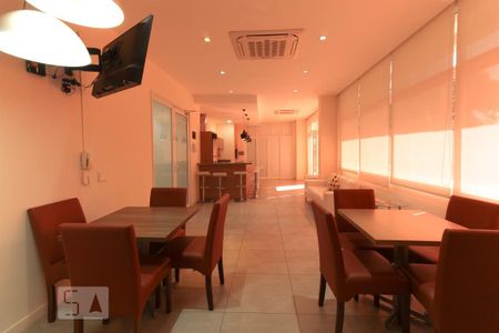 Apartamento para alugar com 62m², 2 quartos e 1 vagaÁrea comum - Salão de festas