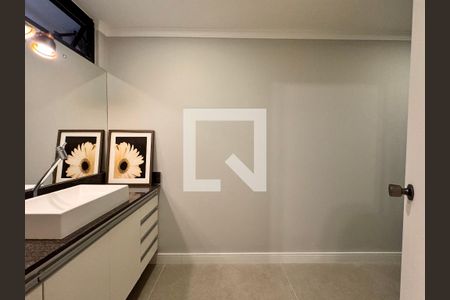 Apartamento para alugar com 98m², 2 quartos e 1 vaga Apartamento para alugar com 98m², 2 quartos e 1 vagaBanheiro da Suíte