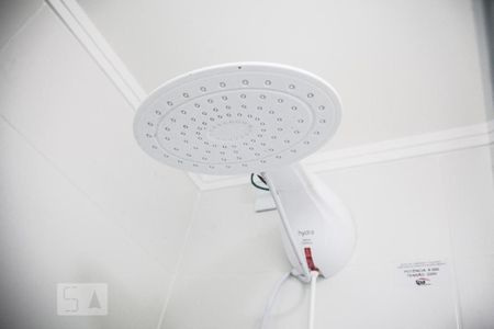 Studio para alugar com 16m², 1 quarto e sem vaga Studio para alugar com 16m², 1 quarto e sem vagaChuveiro