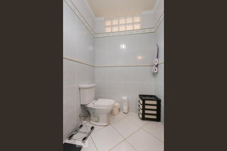 Casa à venda com 400m², 4 quartos e sem vaga Casa à venda com 400m², 4 quartos e sem vagaBanheiro da Suíte 1