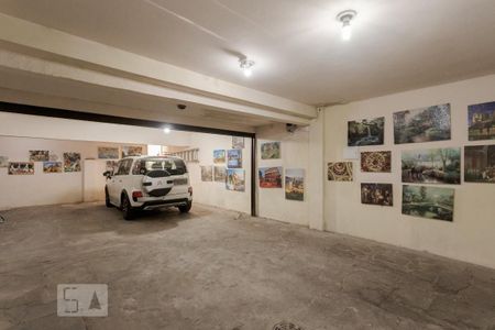 Casa à venda com 400m², 4 quartos e sem vaga Casa à venda com 400m², 4 quartos e sem vagaGaragem