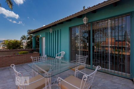 Casa à venda com 400m², 4 quartos e sem vaga Casa à venda com 400m², 4 quartos e sem vagaPátio