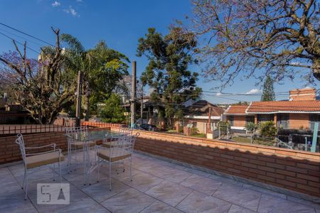 Casa à venda com 400m², 4 quartos e sem vaga Casa à venda com 400m², 4 quartos e sem vagaPátio