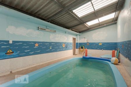 Casa à venda com 400m², 4 quartos e sem vaga Casa à venda com 400m², 4 quartos e sem vagaPiscina