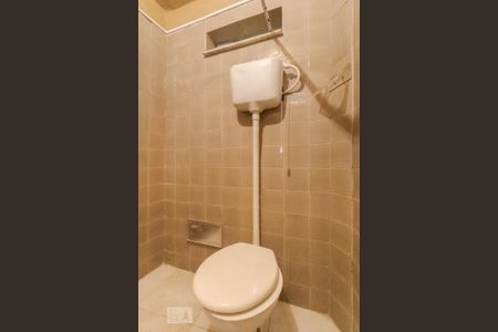 Casa à venda com 400m², 4 quartos e sem vaga Casa à venda com 400m², 4 quartos e sem vagaBanheiro de Serviço