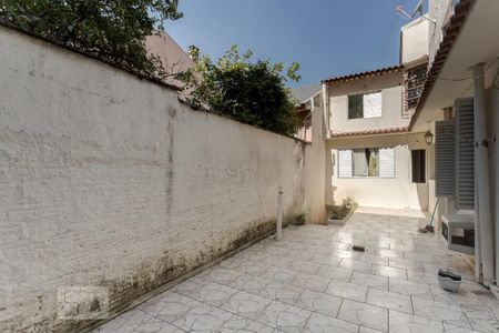 Casa à venda com 400m², 4 quartos e sem vaga Casa à venda com 400m², 4 quartos e sem vagaPátio