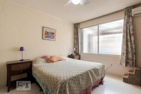 Casa à venda com 400m², 4 quartos e sem vaga Casa à venda com 400m², 4 quartos e sem vagaSuíte 1