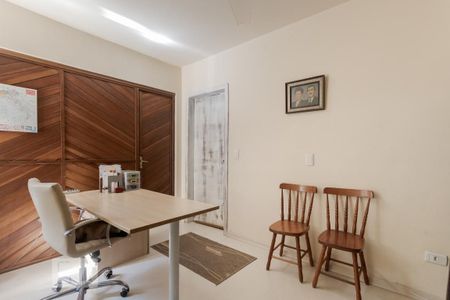 Casa à venda com 400m², 4 quartos e sem vaga Casa à venda com 400m², 4 quartos e sem vagaEscritório