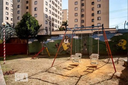 Apartamento para alugar com 45m², 2 quartos e 1 vaga Apartamento para alugar com 45m², 2 quartos e 1 vagaÁrea Comum - Playground