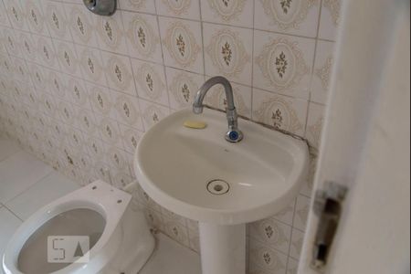 Apartamento para alugar com 45m², 2 quartos e 1 vaga Apartamento para alugar com 45m², 2 quartos e 1 vagaBanheiro