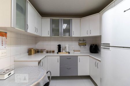 Apartamento para alugar com 96m², 3 quartos e 2 vagasCozinha