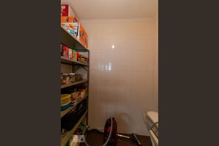 Casa à venda com 264m², 4 quartos e 2 vagas Casa à venda com 264m², 4 quartos e 2 vagasDespensa