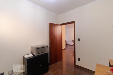 Casa à venda com 264m², 4 quartos e 2 vagas Casa à venda com 264m², 4 quartos e 2 vagasEscritório