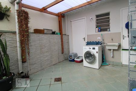 Casa à venda com 225m², 3 quartos e 3 vagasÁrea de Serviço