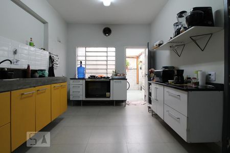 Casa à venda com 225m², 3 quartos e 3 vagasCozinha