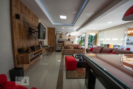 Casa à venda com 680m², 3 quartos e 2 vagasSalão de festas