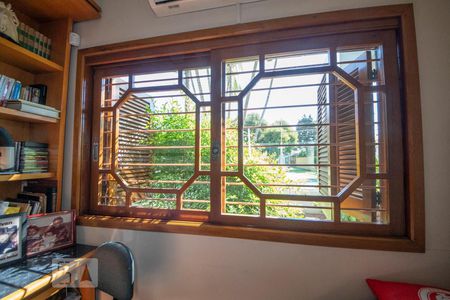 Casa à venda com 680m², 3 quartos e 2 vagasEscritório