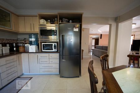 Casa à venda com 680m², 3 quartos e 2 vagasCozinha