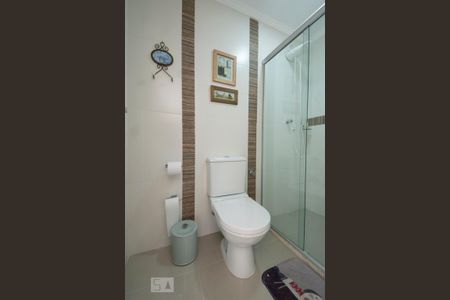 Casa à venda com 680m², 3 quartos e 2 vagasBanheiro do Salão de festas